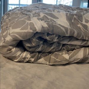 Anthropologie Vintage Grey Floral quilt